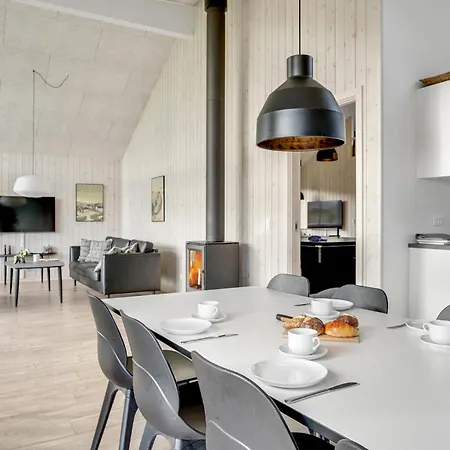 Semesterbostad Beautiful In Idestrup With Sauna Bøtø By
