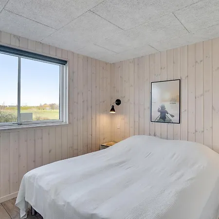 Vakantiehuis Beautiful In Idestrup With Sauna